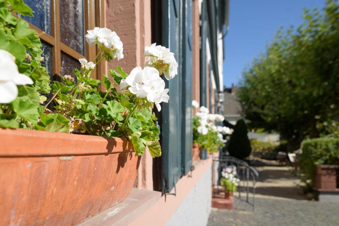 Krone Martinsthal Eltville am Rhein Екстериор снимка
